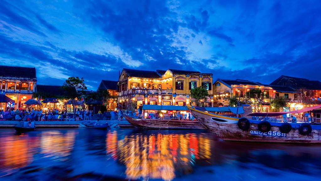 waterfront dining in falmouth